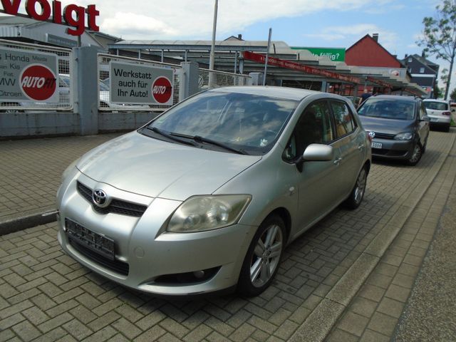 Toyota Auris 2.2 D-CAT