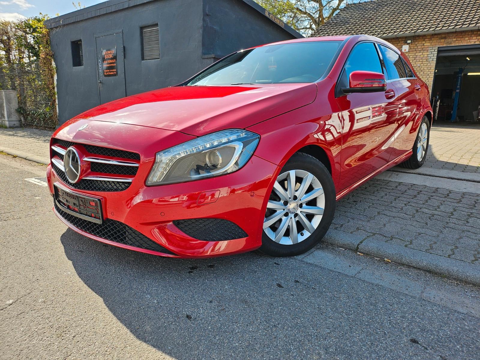 Mercedes-Benz A 180 AMG Line