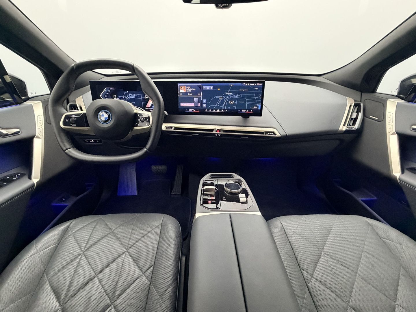 BMW iX xDrive40 High Executive 77 kWh SOH 99,5 | Spo imagem 3
