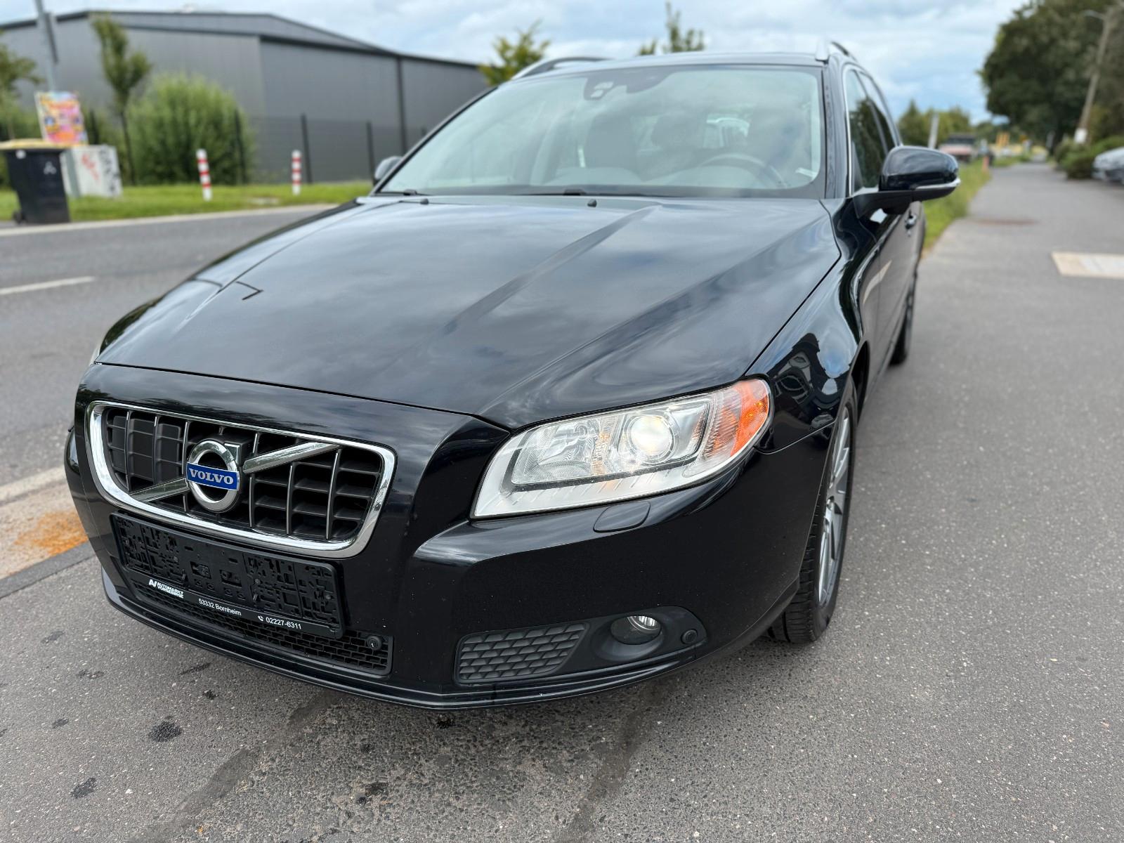 Volvo V70 Kombi Summum