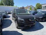 Volkswagen T7 Multivan*2-SCHIEBE*NAVI*AHK*18ZOLL* - Volkswagen T7 Multivan mit Benzin-Antrieb: Schwarz