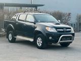 Toyota Hilux 2.5 D-4D SPORT OPTIK TOP  CONDITION - Toyota Hilux: 2.4