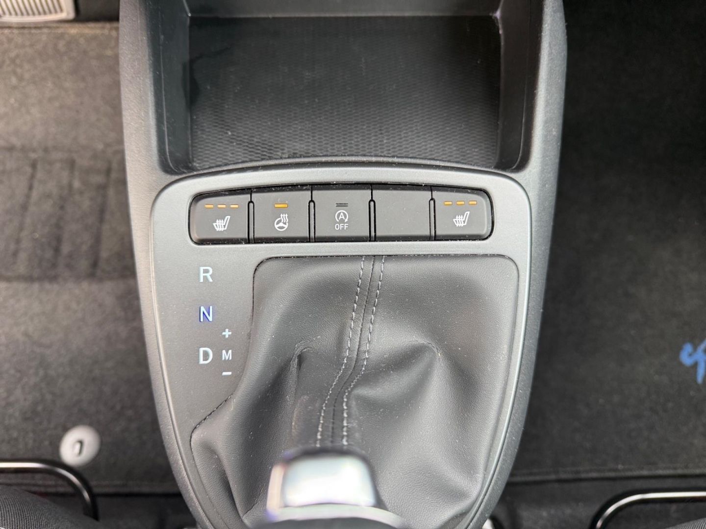 Fahrzeugabbildung Hyundai i10 1.2 TREND AUTOMATIK+KAMERA+NAVI+SHZ