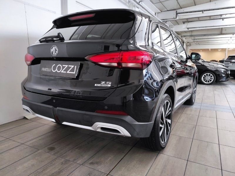 MG ZS