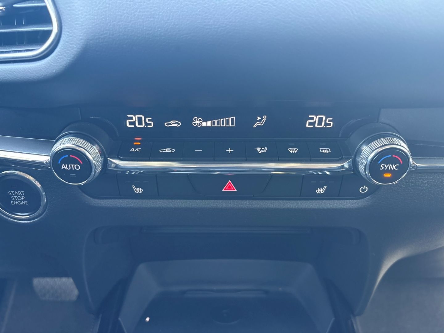 Fahrzeugabbildung Mazda CX-30 Exclusive-Line AWD 360° Kamera Bose Allwet