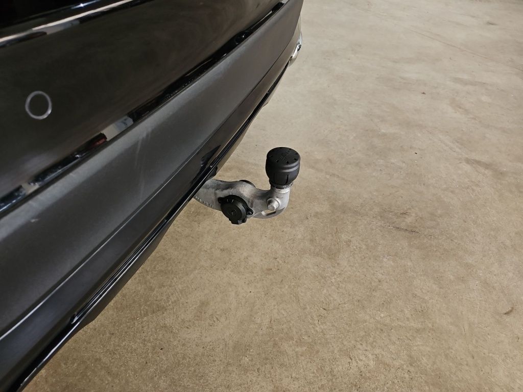 Fahrzeugabbildung Mercedes-Benz GLC 200 4M AMG Night Distronic+ AHK Pano Sitzkl.