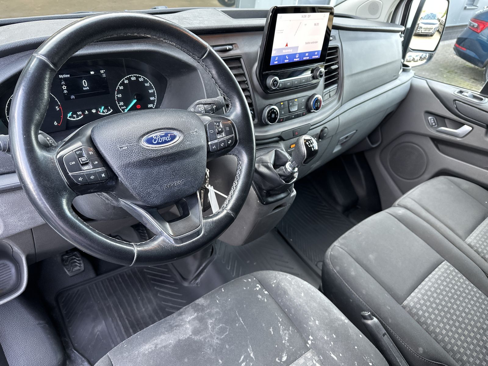 Fahrzeugabbildung Ford Transit Custom 300 L2H1 KAMERA+SHZ+PP+CARPLAY