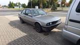 BMW E30 320i M3 Replika-Umbau - BMW 320 aus 1988: 320i
