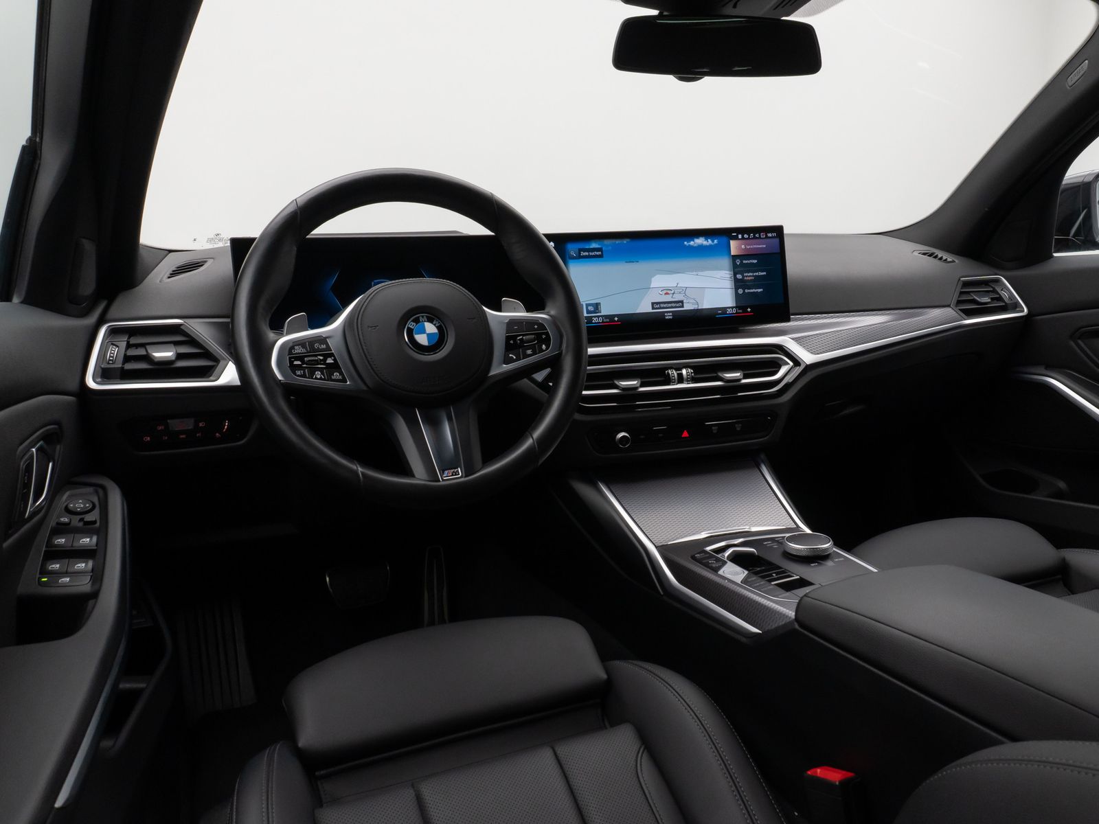 Fahrzeugabbildung BMW 318i M Sport Kamera HUD DAB HiFi Fernlichtassist