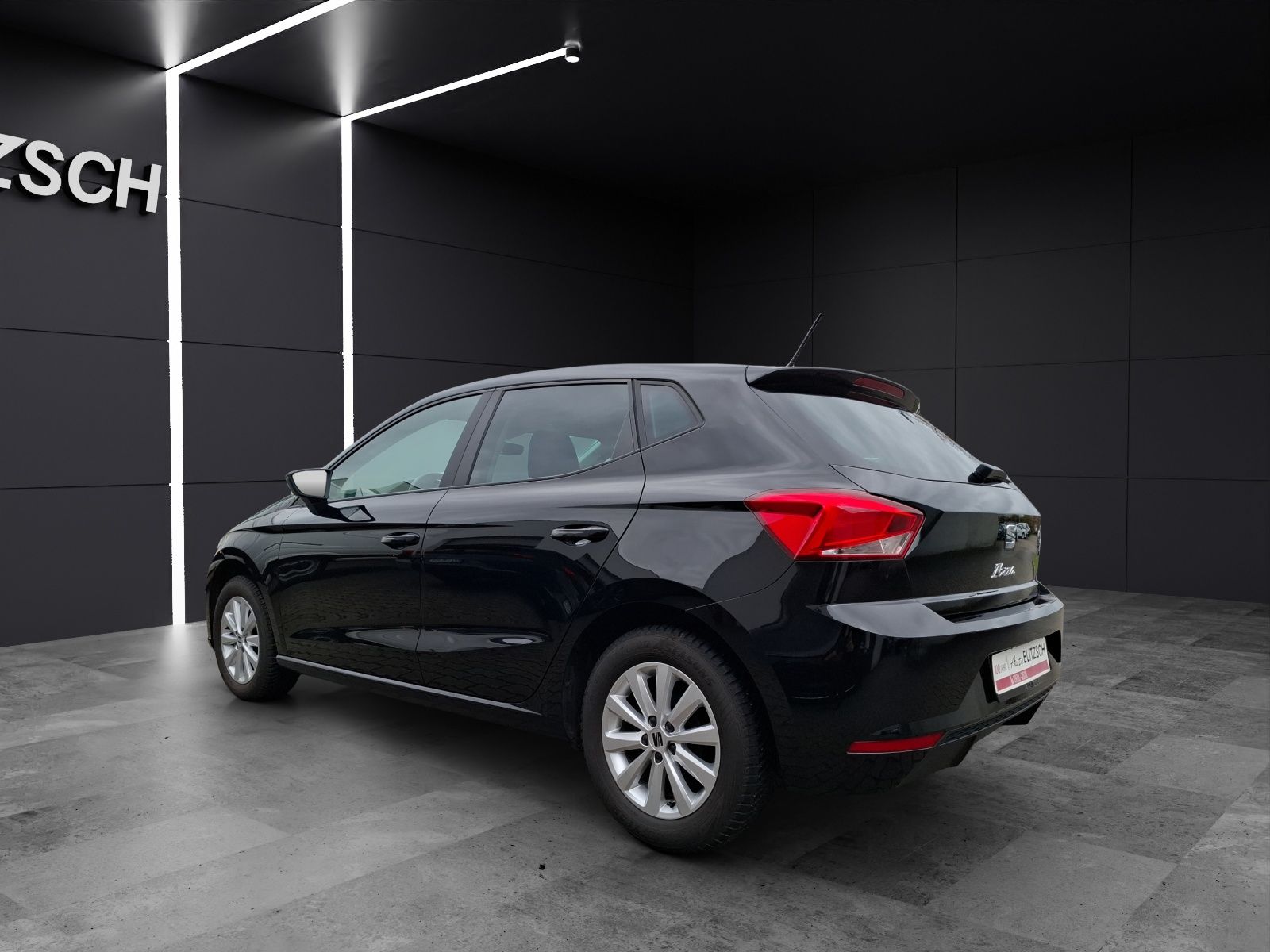 Fahrzeugabbildung SEAT Ibiza TSI Style LED Navi ACC SH LM