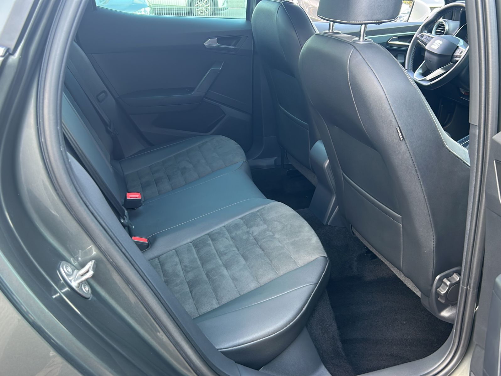 Fahrzeugabbildung SEAT Arona 1,5 TSIXperience