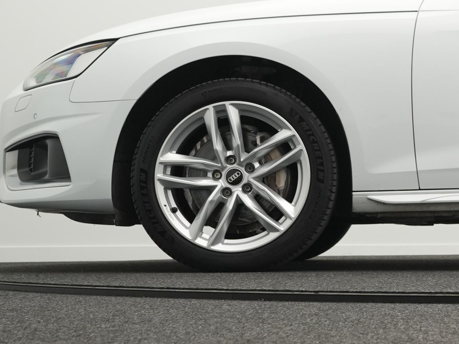 Audi A4 - Bild 47