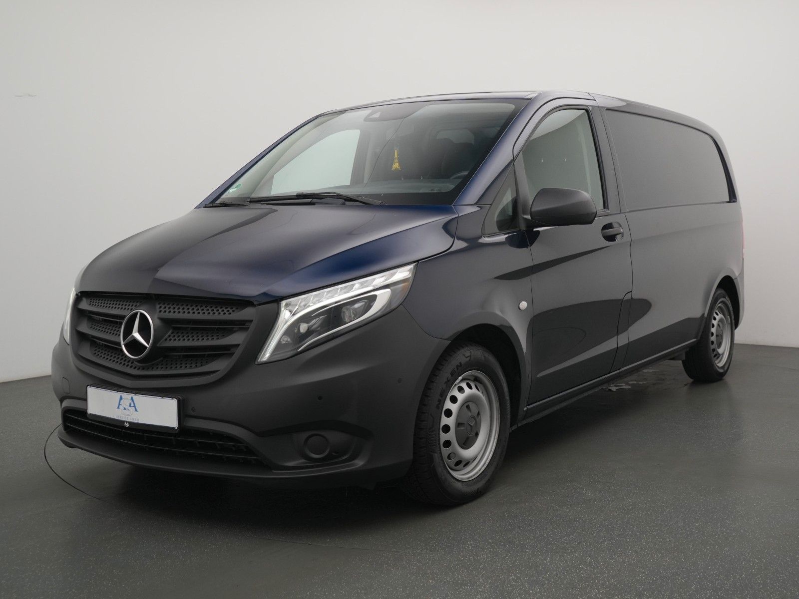 MERCEDES-BENZ Vito Kasten 110 CDI AHK+REGALSYSTEM+RFKAM+APPS