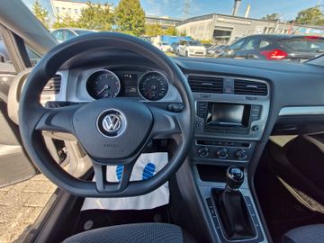 Volkswagen Golf - 5