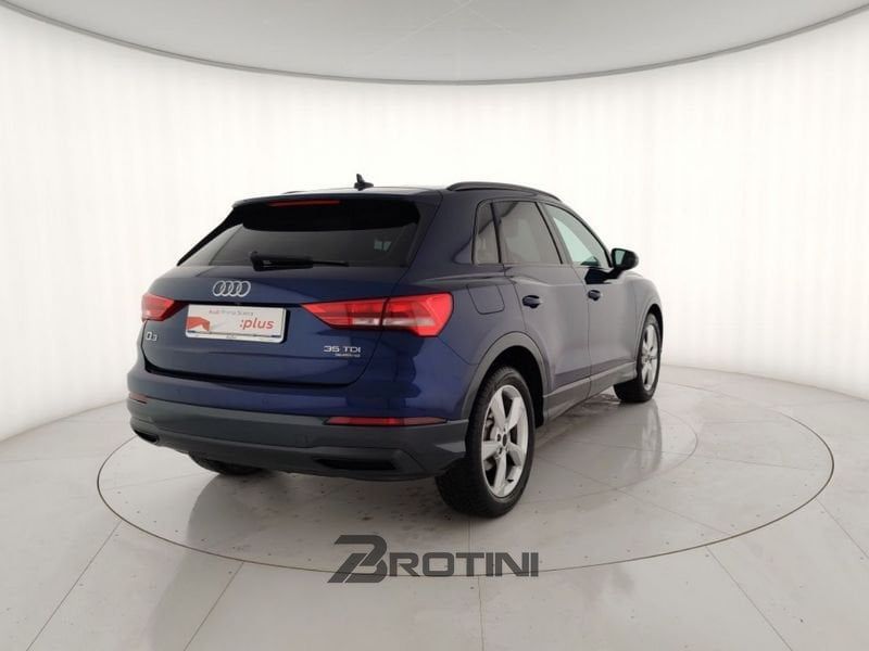 Audi Q3 Q3 35 TDI quattro S tronic Business Adva imagem 3