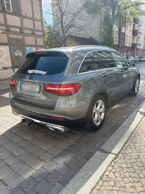 Image of Mercedes-Benz GLC 220