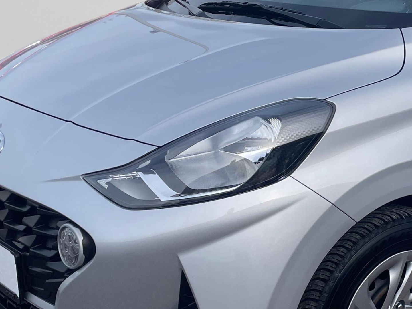 Fahrzeugabbildung Hyundai i10 1.0 Select Funktion Allwetter Lenkradheizung