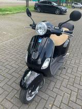 Vespa Primavera - VESPA MOFA