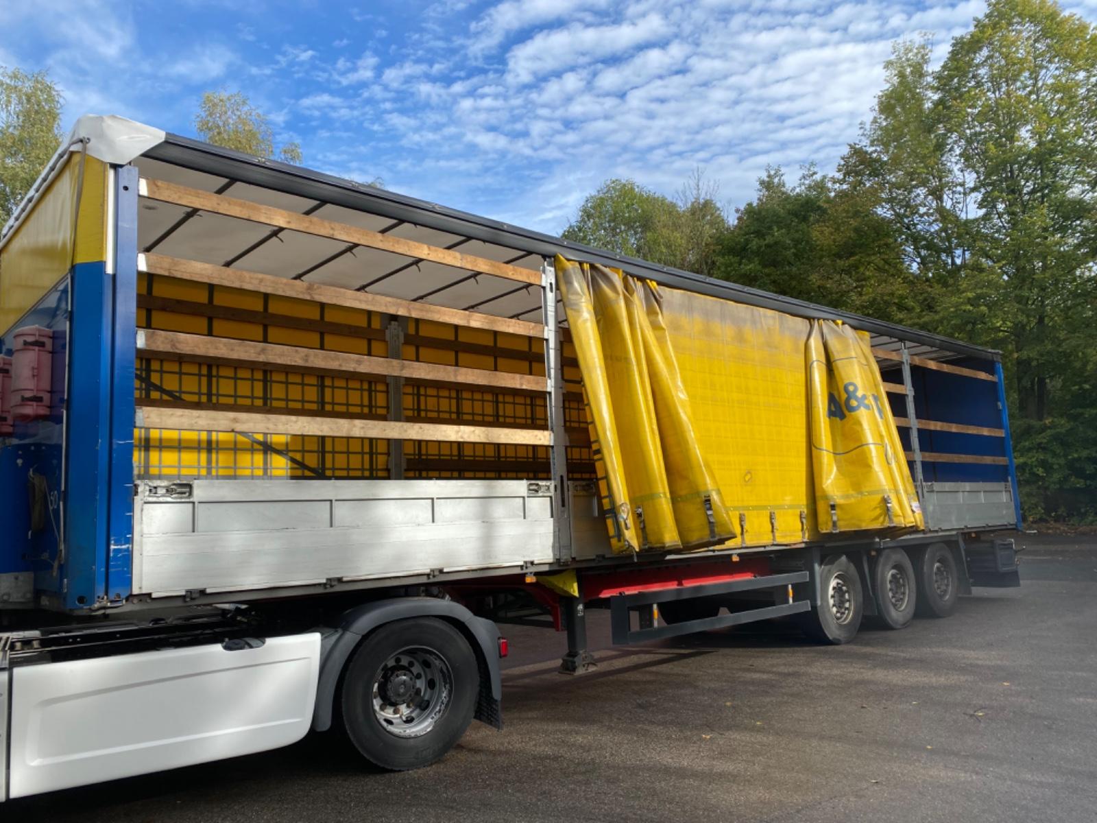 Schmitz Cargobull SCB*S3T*Bordwände*Sidebords*SAF Achsen*2 Stück