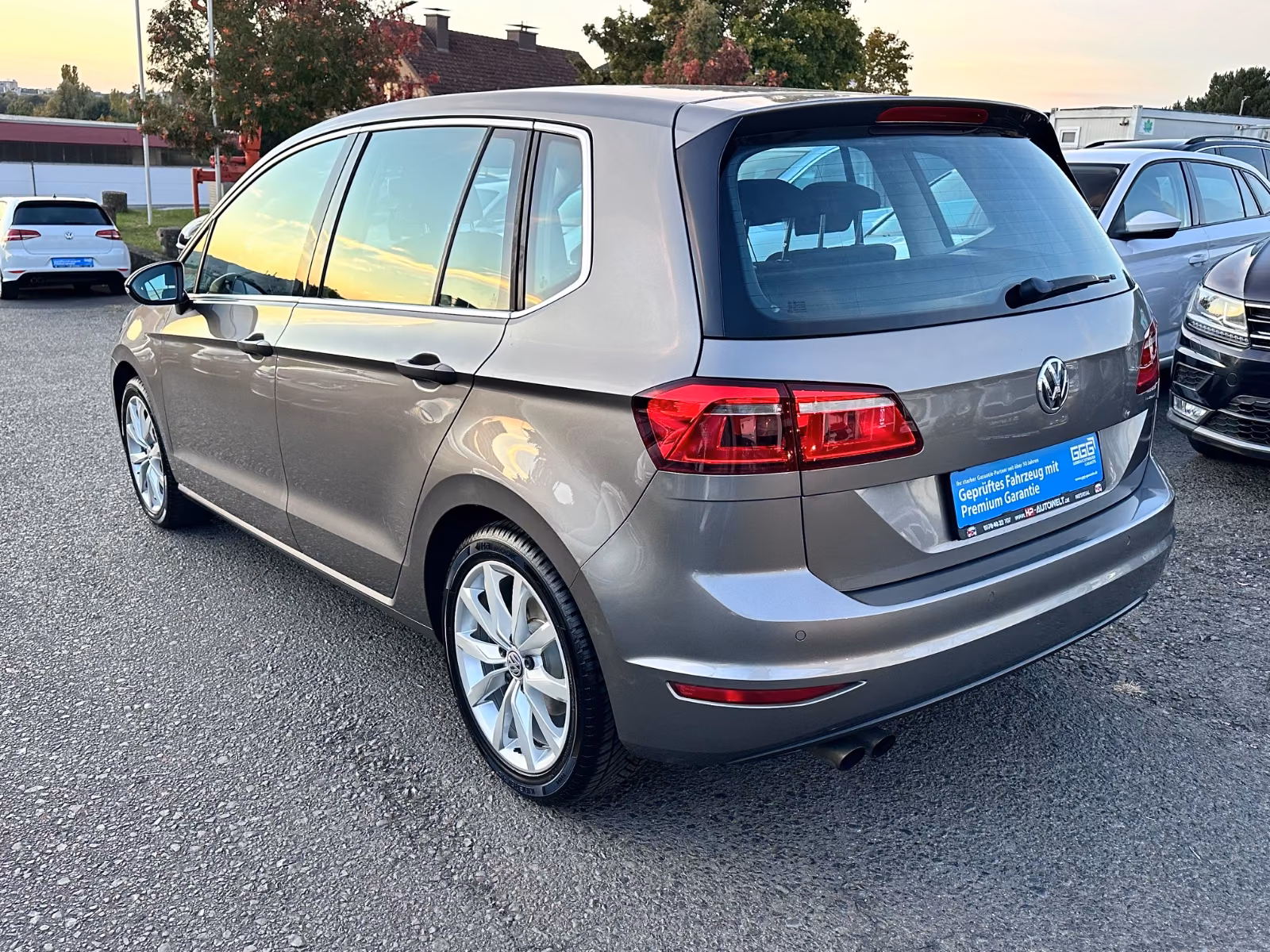 Volkswagen Golf Sportsvan VII 125PS Highline SitzHz AHK PDC