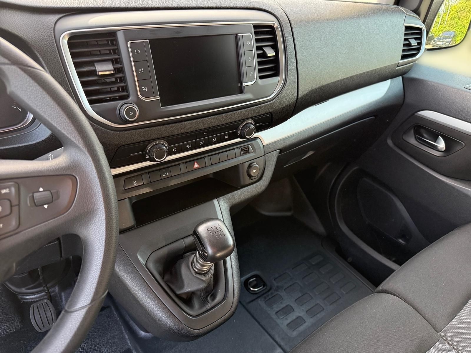 Fahrzeugabbildung Fiat Scudo SX L1 Kastenwagen 120 MT6