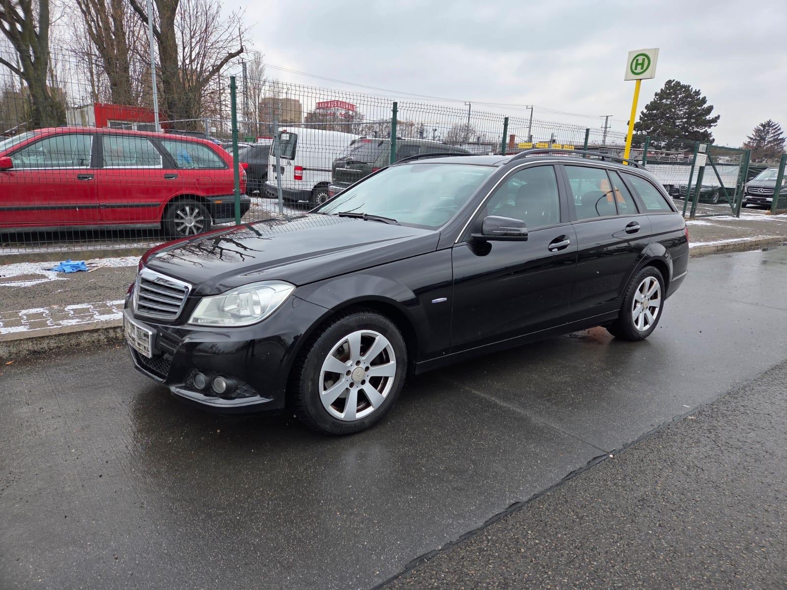 Mercedes-Benz C 180 C T-Modell C 180T CDI BlueEfficiency Pano!