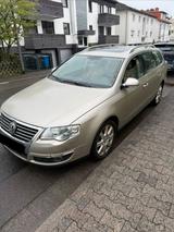 Volkswagen Passat 3,2 L 6Zylinder Automatik Allrad 1.... - gebrauchte VW Passat Variant aus dem Jahr 2006