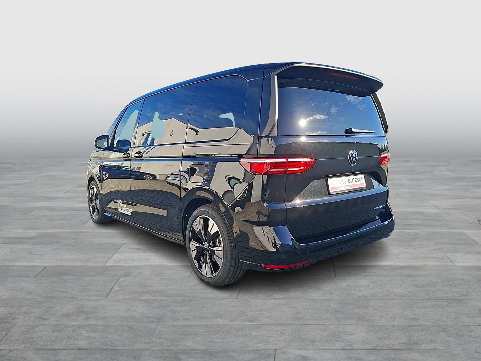 Volkswagen T7 Multivan eHybrid DSG 4M. Gen. Matrix AHK AID  imagem 3