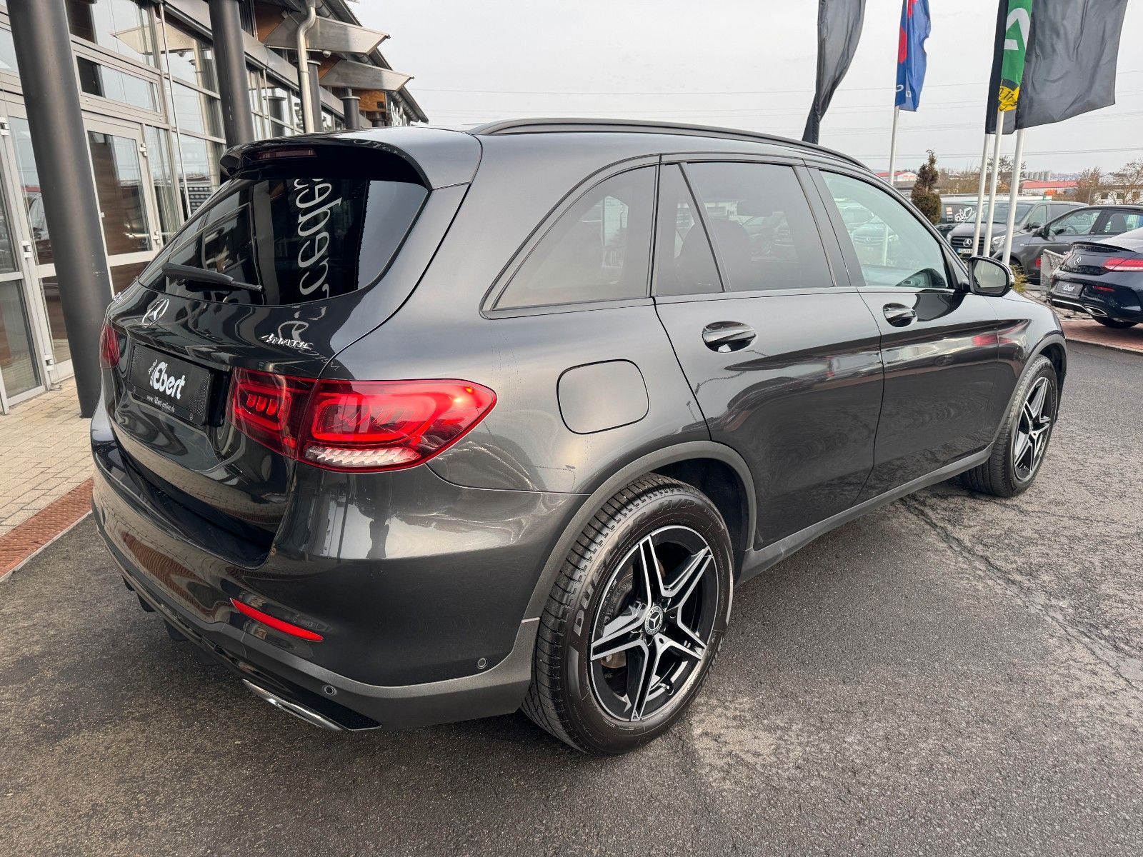 Fahrzeugabbildung Mercedes-Benz GLC 220d 4M+AMG+Pano+Distr+Night+RKamera