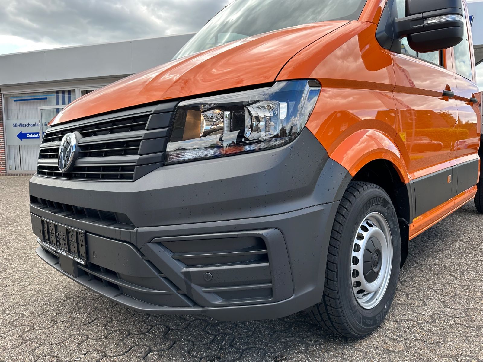 Fahrzeugabbildung Volkswagen Crafter Pritsche 35 DOKA MR 2.0 TDI Klima/GRA