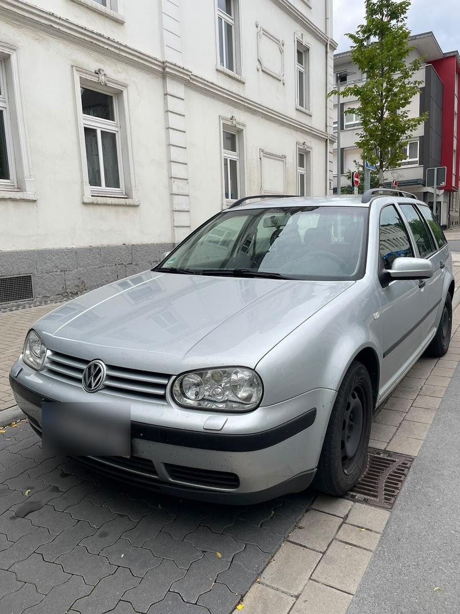 Volkswagen Golf, 2004