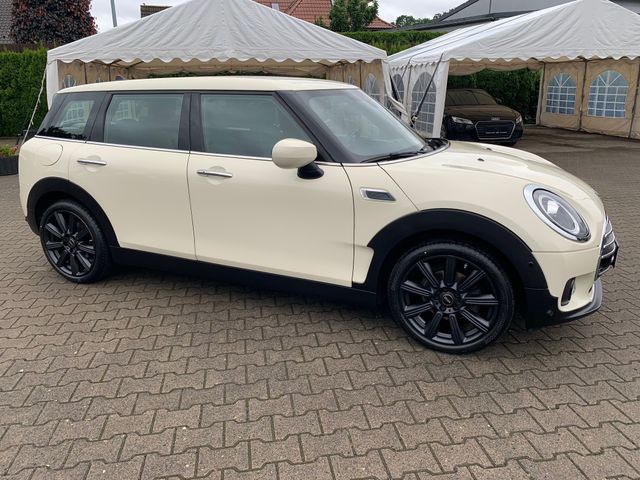 Fahrzeugabbildung MINI One D Clubman Autom.+LED+Navi+CarPlay+Sportsitze