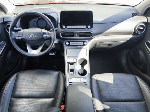 Fahrzeugabbildung Hyundai KONA Elektro Prime NAVI+LED+SHZ+HEAD+KAM+ACC+WP+