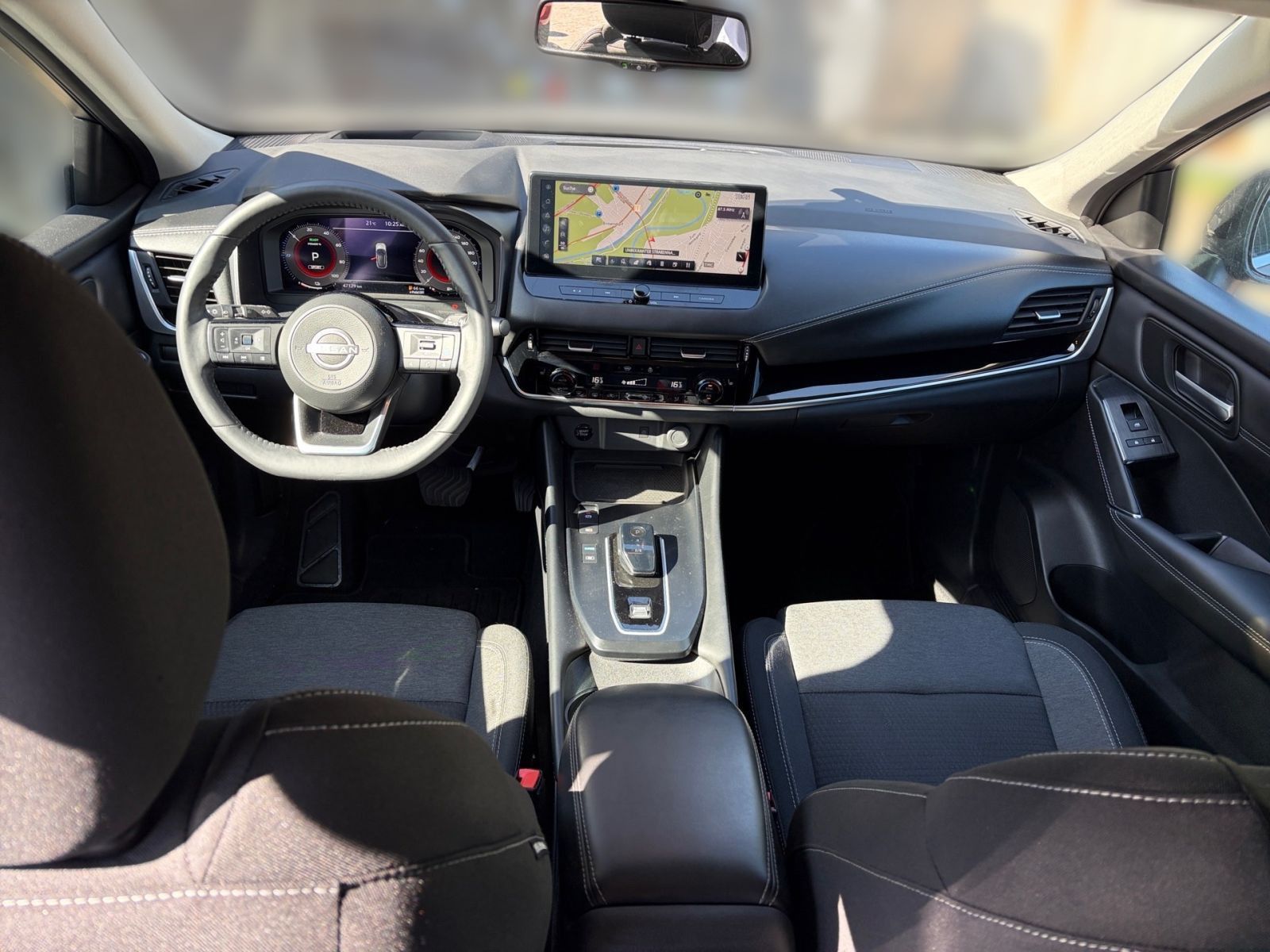 Fahrzeugabbildung Nissan Qashqai 1.5 VC-T Black Edition e-Power*360°Kamer