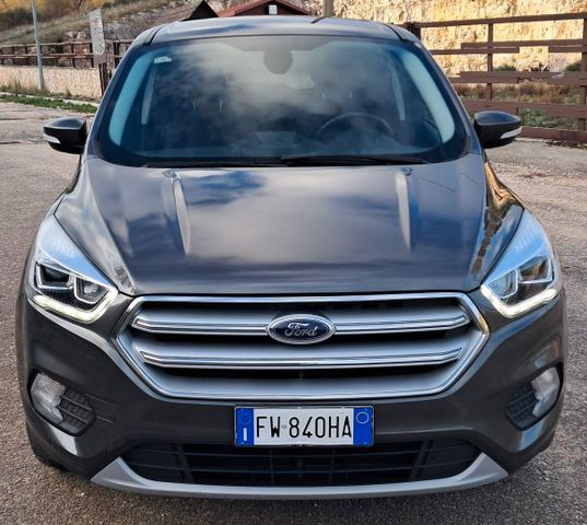 Ford Kuga 1.5 TDCI 120 CV S&S 2WD Powershift Edi