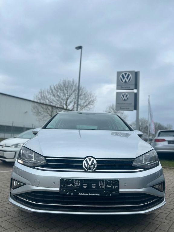 Image of Volkswagen Golf