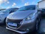 Peugeot 208 Allure*NAVI*TEILLEDER*BLUETOOTH*SITZH.*TEMP. - graue Peugeot 208
