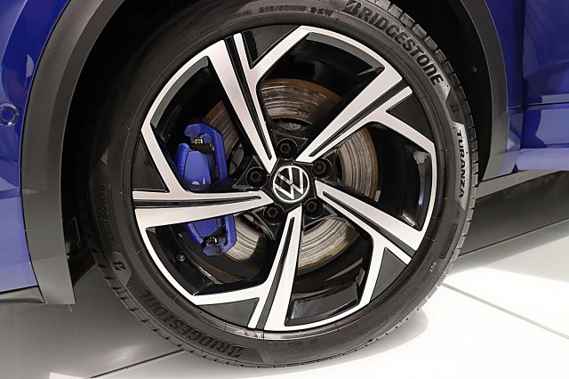 T-Roc R DSG 4M R-Performance-Abgasanlage Panoram