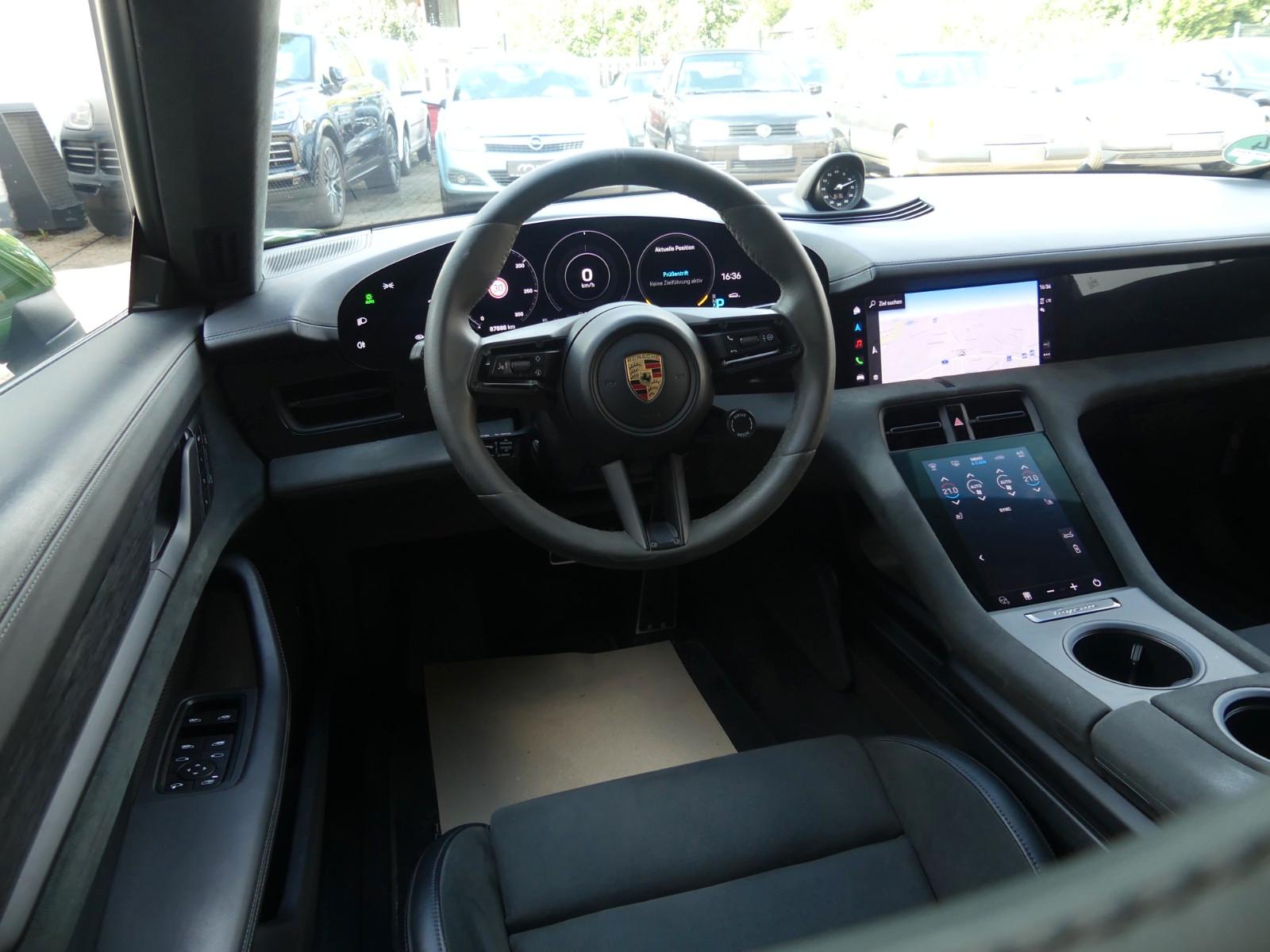 PORSCHE TAYCAN SPORT TURISMO GTS 598ch - 4X4 - TOIT PANORAMIQUE - SONORISATION BOSE - JANTES 21 POUCES - SIÈGES CHAUFFANTS