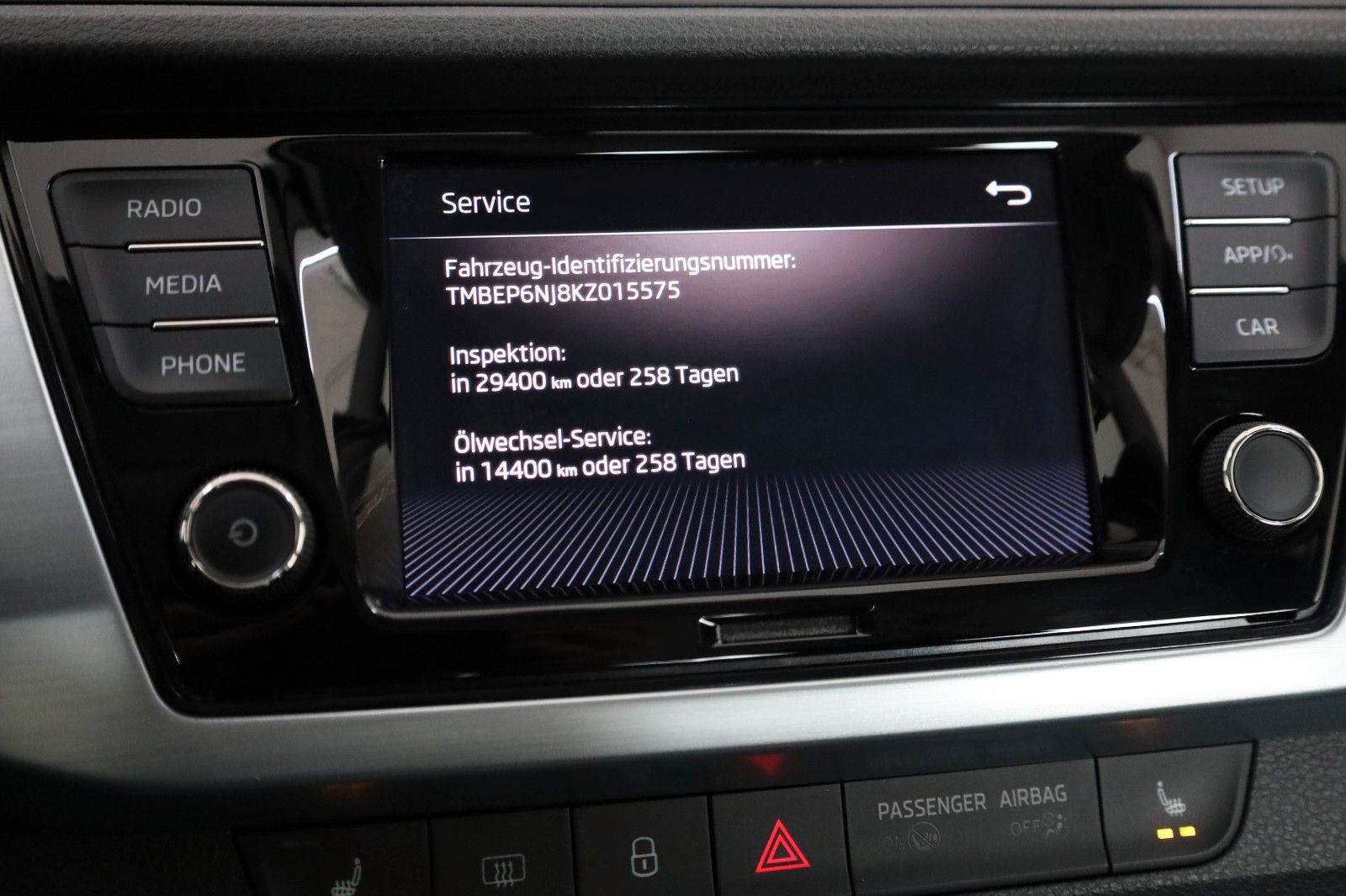 Fahrzeugabbildung SKODA Fabia Ambition SH,PDC,Kamera,Apple CarPlay,SR+WR