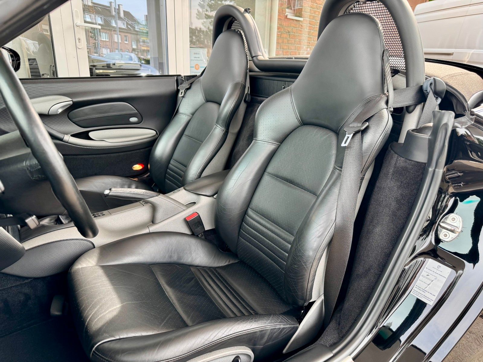 Fahrzeugabbildung Porsche Boxster 2.7 Leder/Klimaaut./Sitzheizung/62 Tkm