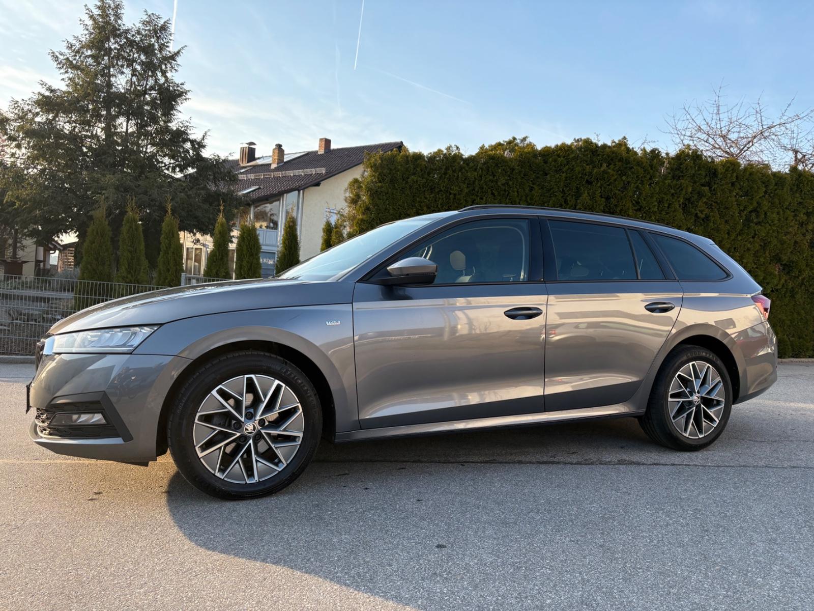 Skoda Octavia Combi Tour keyless!Navi!Led!