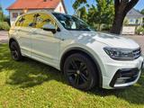 Volkswagen Tiguan 2.0 TSI  3×R LINE 230 ps DSG 4M Vollaustt - Volkswagen Tiguan: 3.0