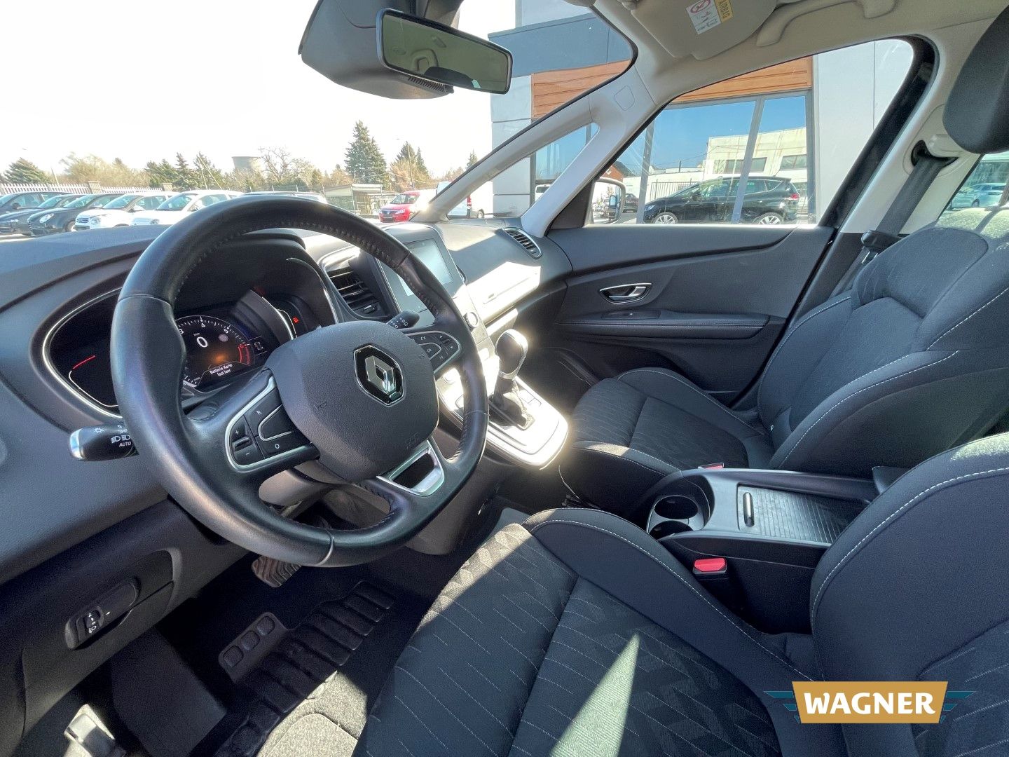 Fahrzeugabbildung Renault Scenic IV Limited Deluxe 1.3 TCe 140 Energy