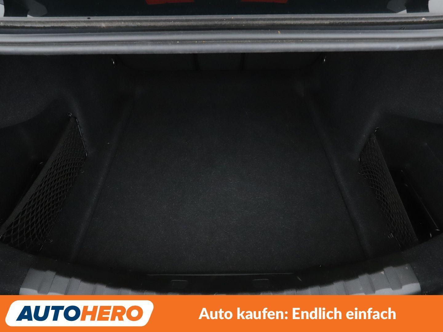BMW 330i M Sport Aut.*NAVI*LASER*ACC*HUD*CAM*PDC*