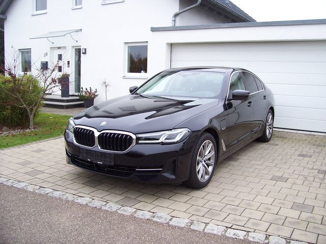 BMW 530e xDrive Head/ACC/Keyless/Kamera/AHK/18/Laser