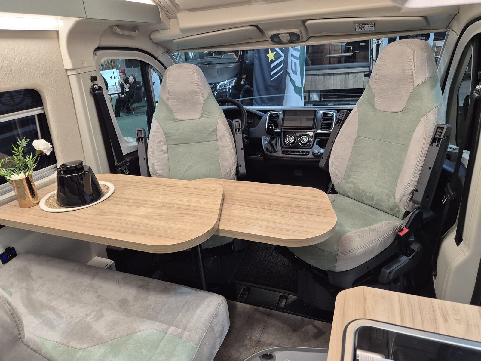 Fahrzeugabbildung Karmann Davis Trendstyle DA 620 TSC Dörr-Paket 30 Jahre