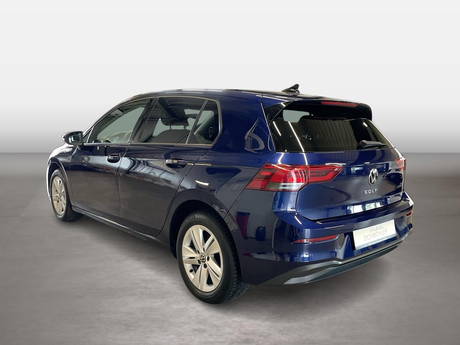 Volkswagen Golf VIII Life 1.0 TSI 4xSHZ ACC KlimaA LED LM