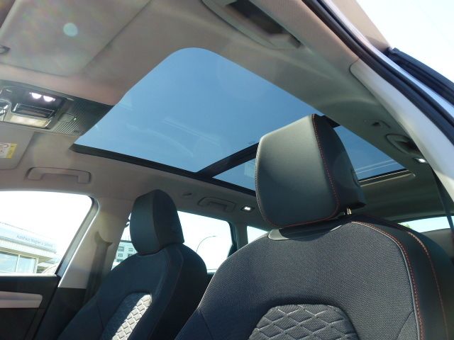 Fahrzeugabbildung SEAT Leon Sportstourer FR 2.0 TDI + Panorama