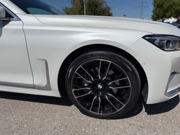 BMW 730 - 6